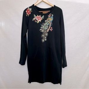 DRIFTWOOD Embroidered Peacock Floral Navy Blue Long Sweatshirt/Mini Dress. Sz M